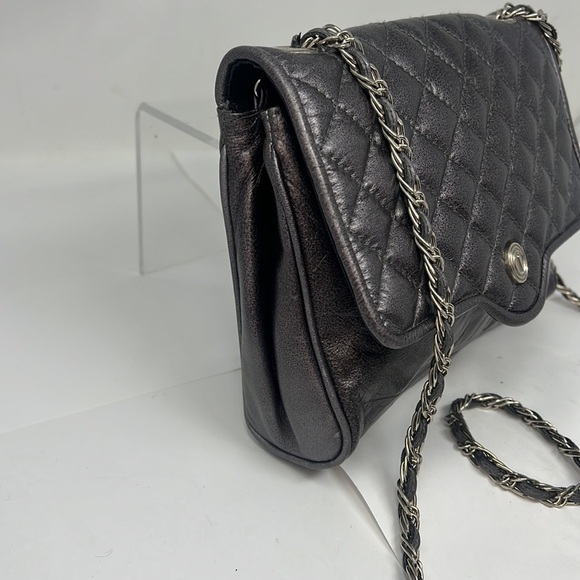 Ganson Metallic Pewter Gray Quilted Leather Crossbody Bag - Picture 4 of 8